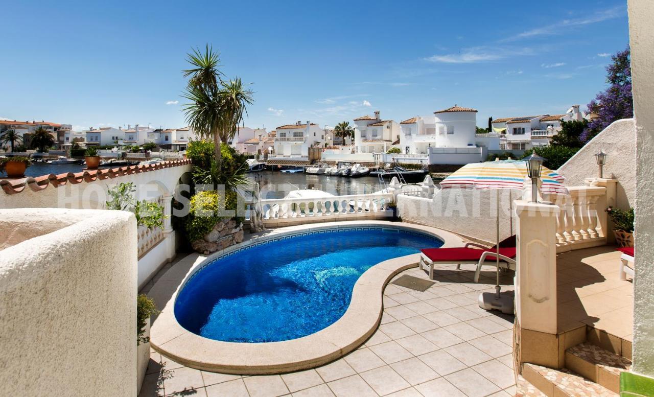 2009 Casa San Maurici Con Piscina By Homeselectspain Empuriabrava Oda fotoğraf